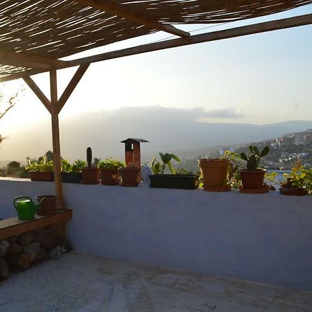 Alibaba Apartment Hostel Bamboo Rooftop Room Chefchaouen Luaran gambar